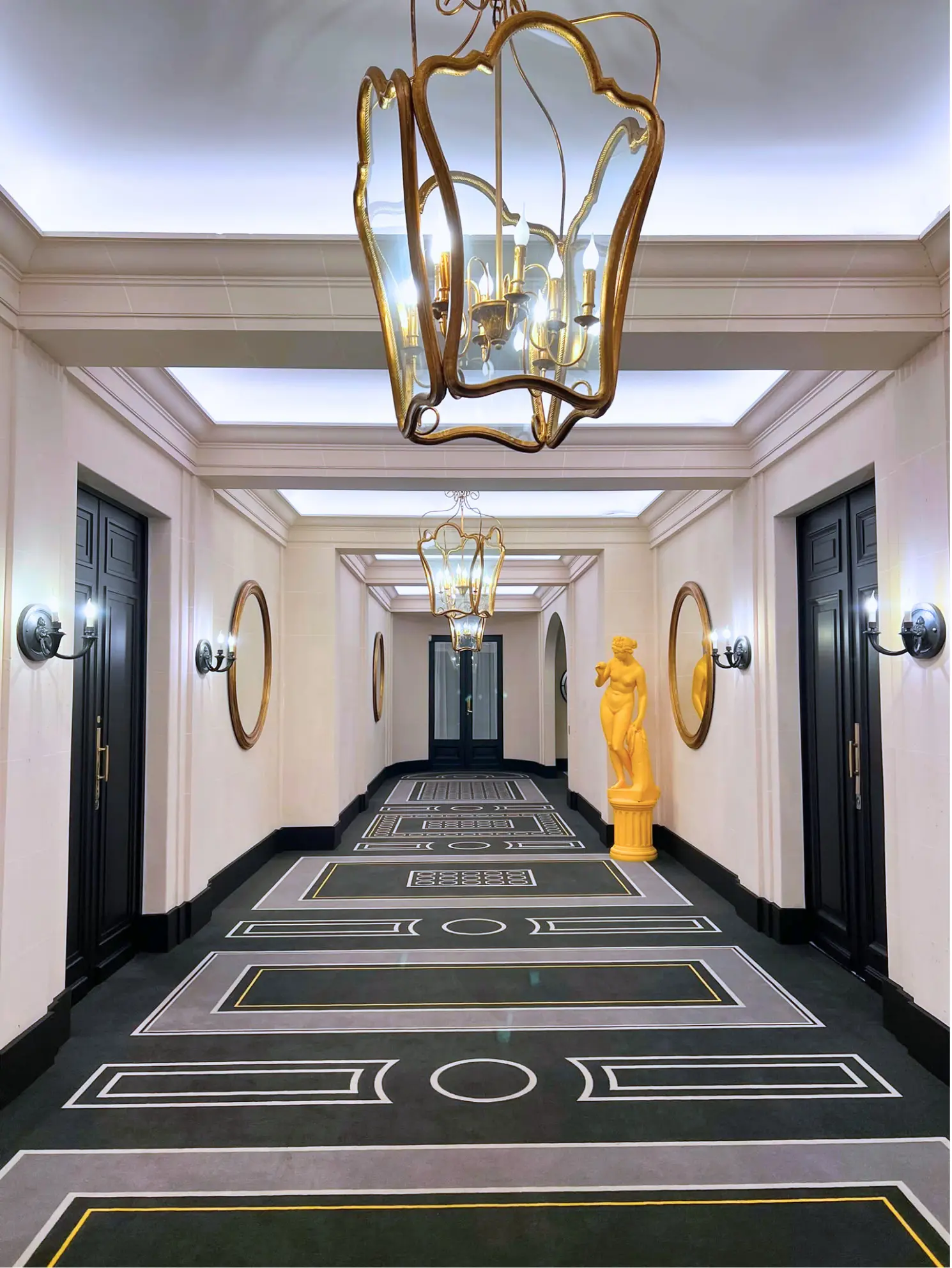 Couloir d’entrée du bureau ANATO Paris