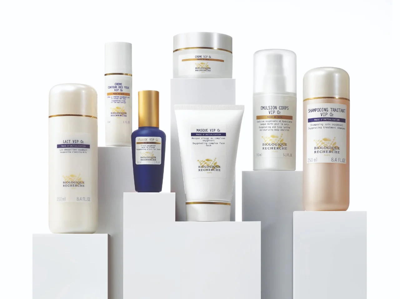 Gamme de produits de soins Biologique Recherche VIP O2 comprenant lait démaquillant, crème contour des yeux, fluide, masque, crème, émulsion corps et shampoing traitant.
