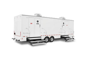 29' Restroom Trailer Flex