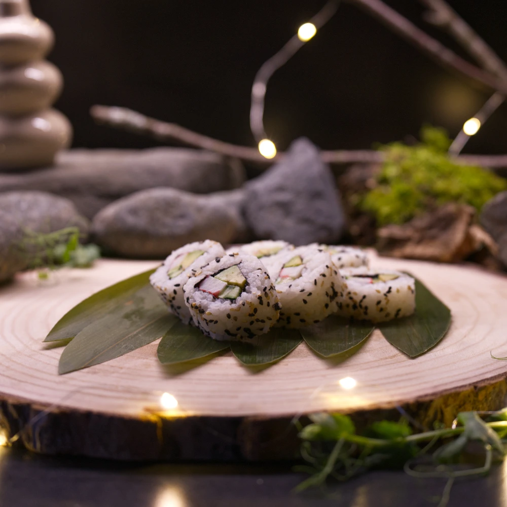 Kitsune eats sushi tasainen virta