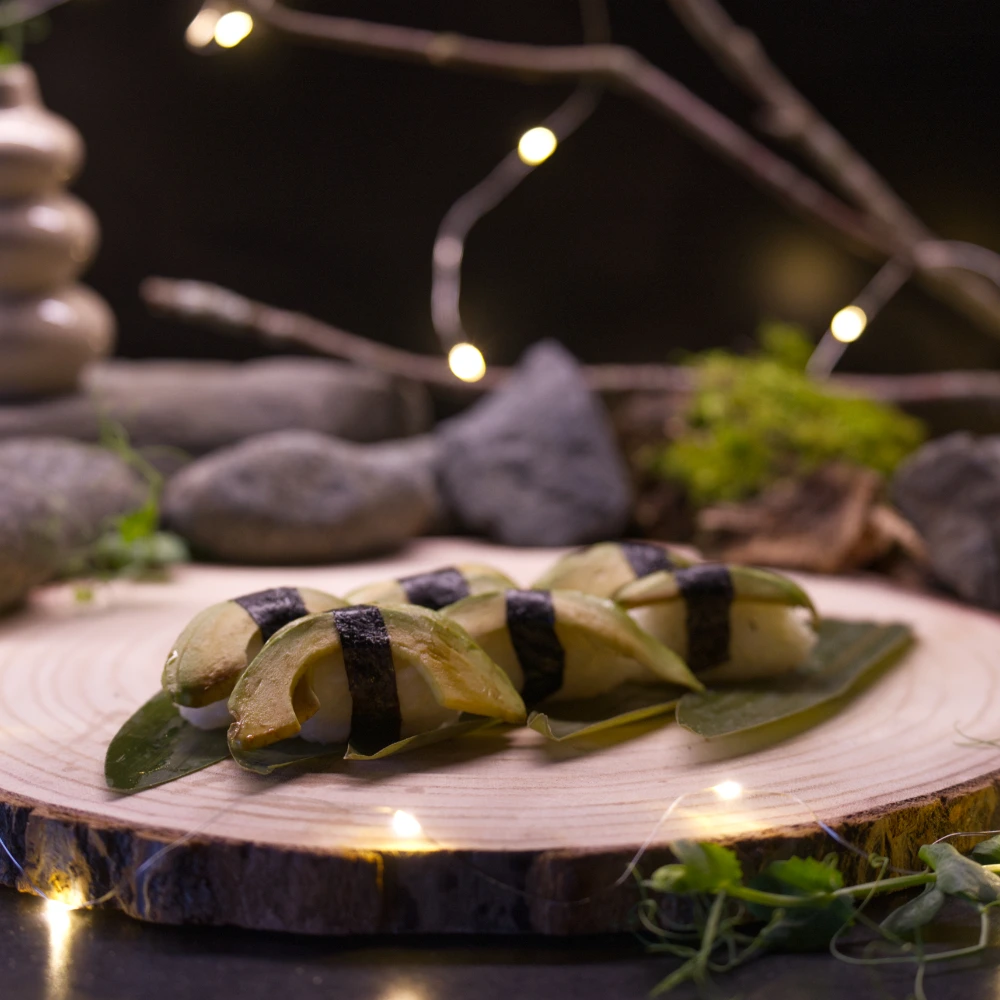 Kitsune eats sushi vihreä henki