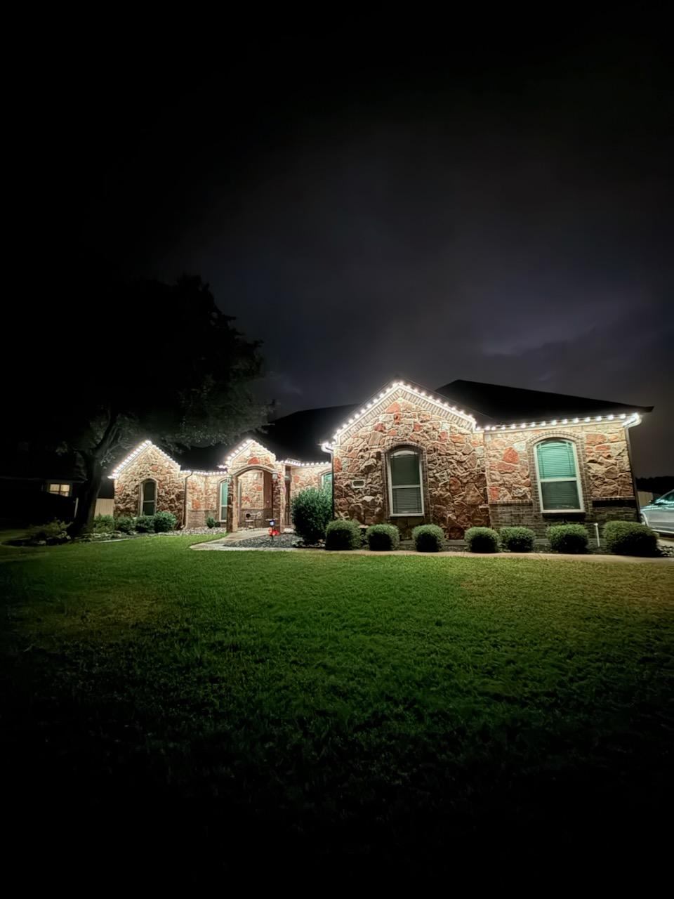 image of charming bed & breakfast exterior