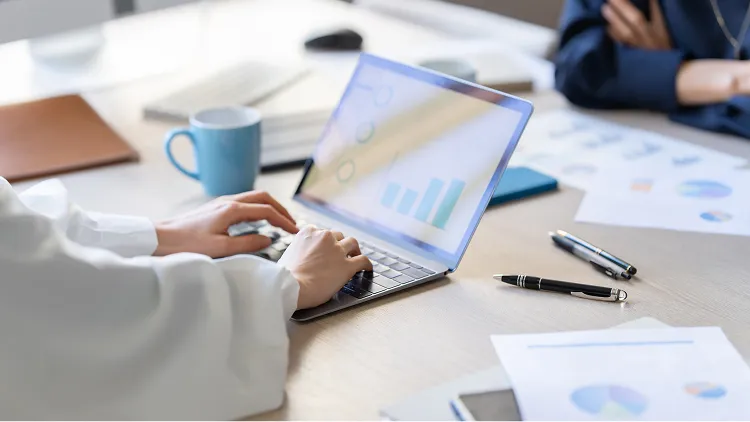 ビーローズの運用・分析・ブランド連携サポート