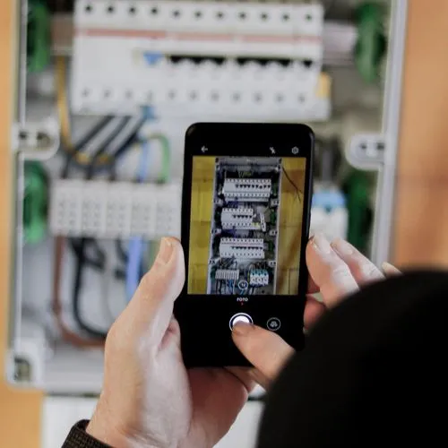 Digitalisiere dein Produktionsgewerbe mit clockin