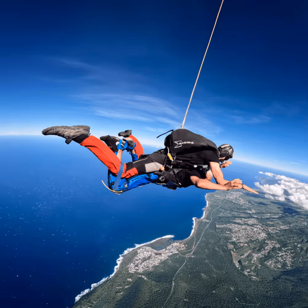 SAUT EN TANDEM HANDIFLY AU PARACLUB DE BOURBON - ILE DE LA REUNION