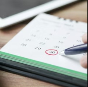 Choosing an installation date on a calendar