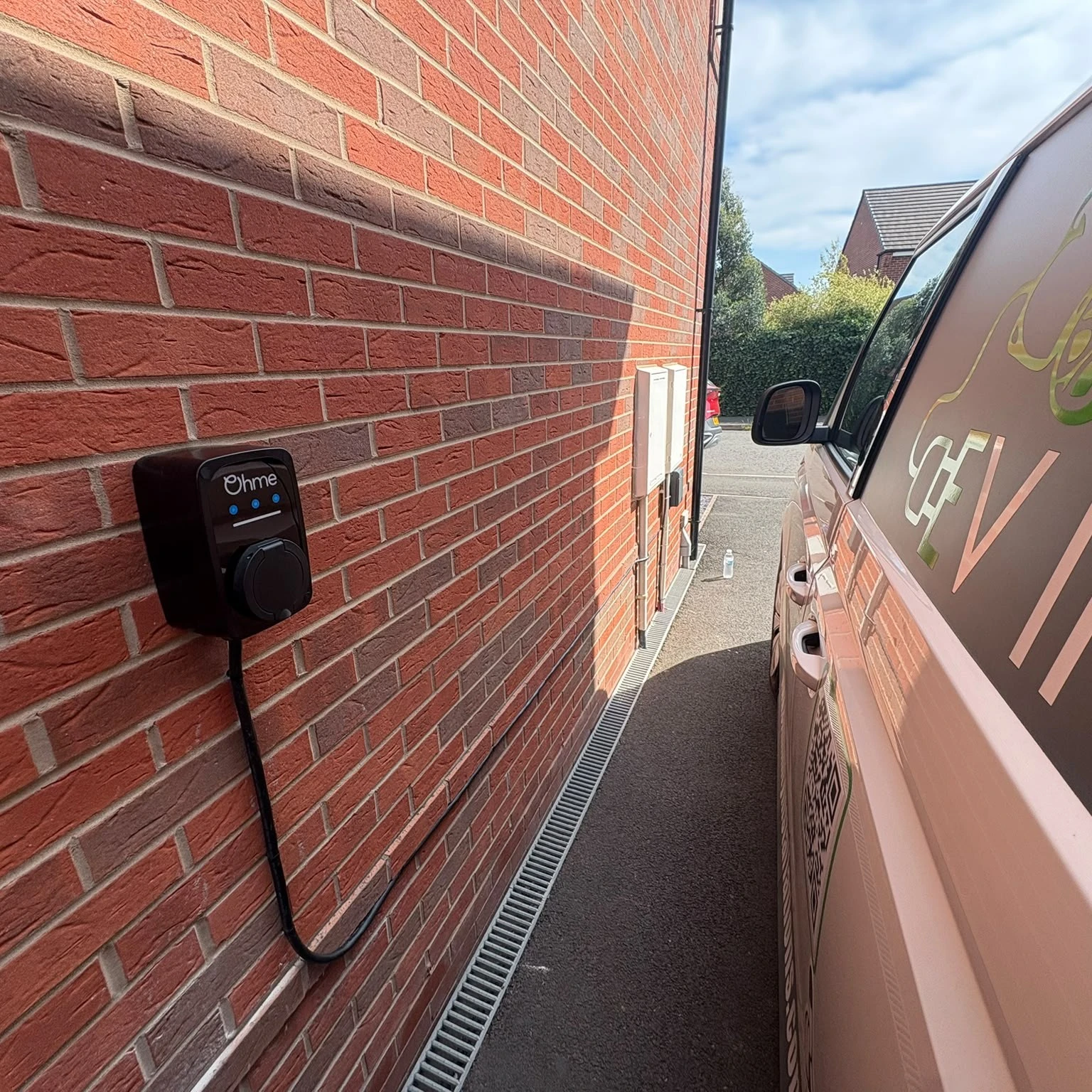 ohme untethered install on wall no wires