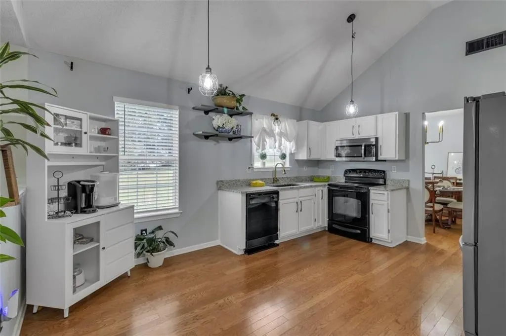 831 Kendall Park Dr, Winder GA