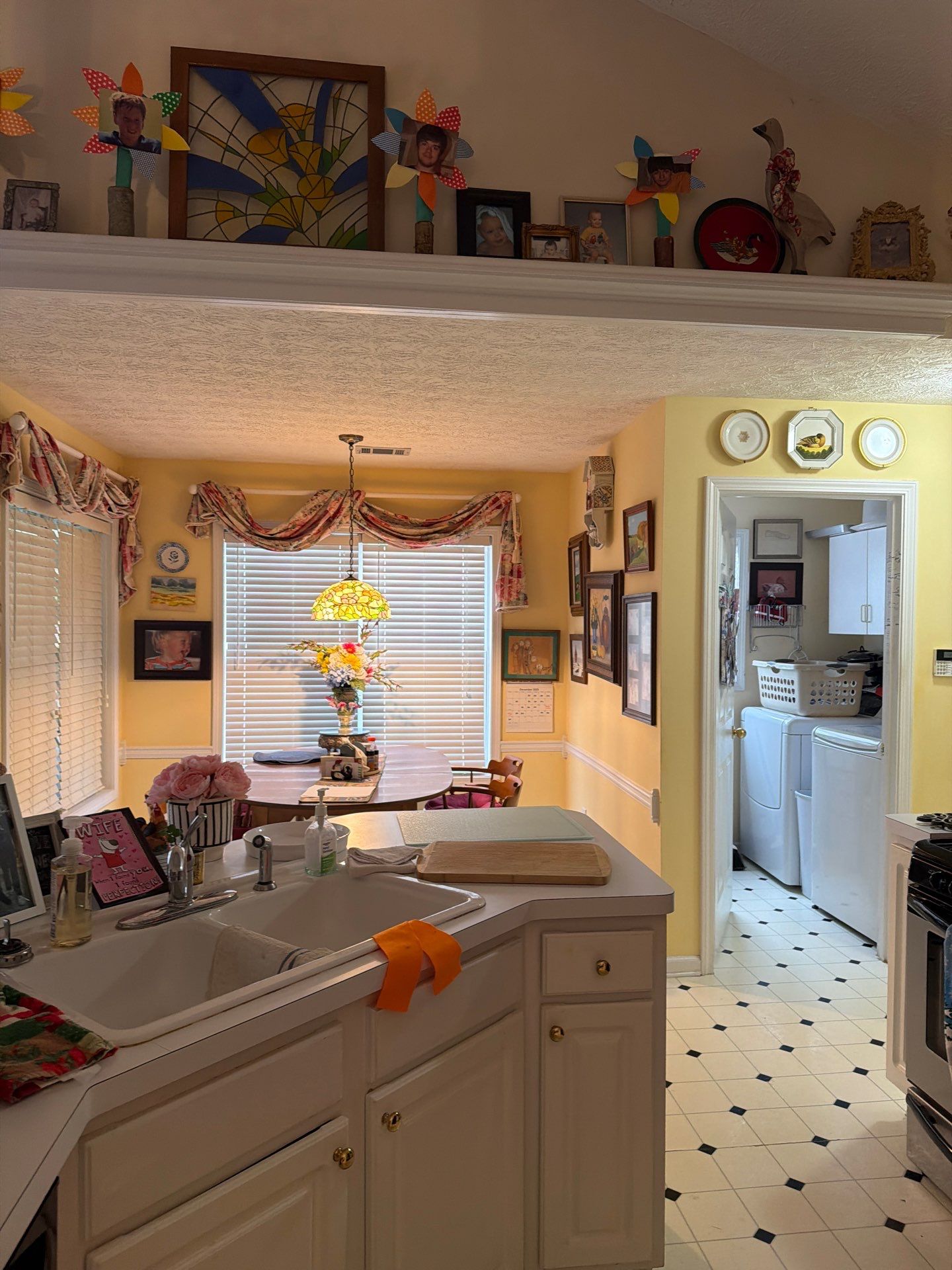 Kitchen Before 2