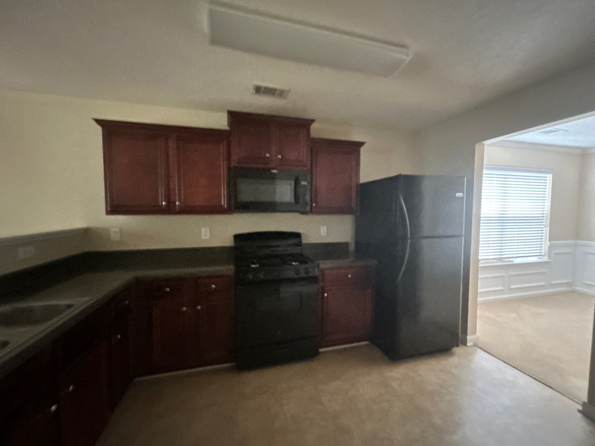 122 Hidden Creek Dr - Kitchen Before
