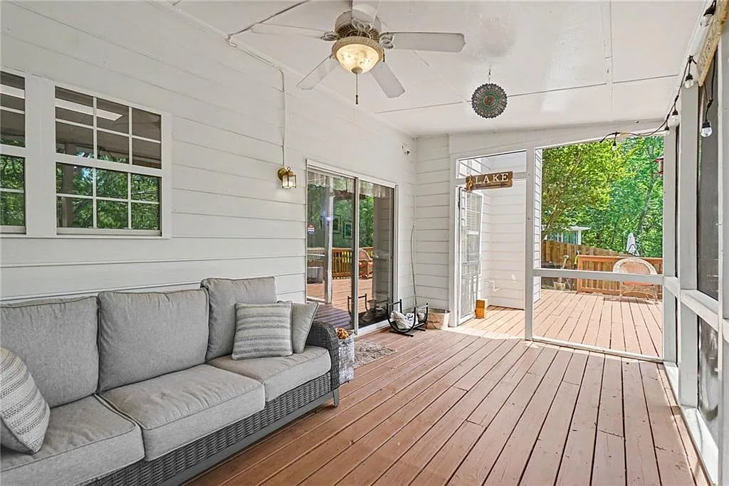 Buyer mood and emotion when touring an Atlanta home