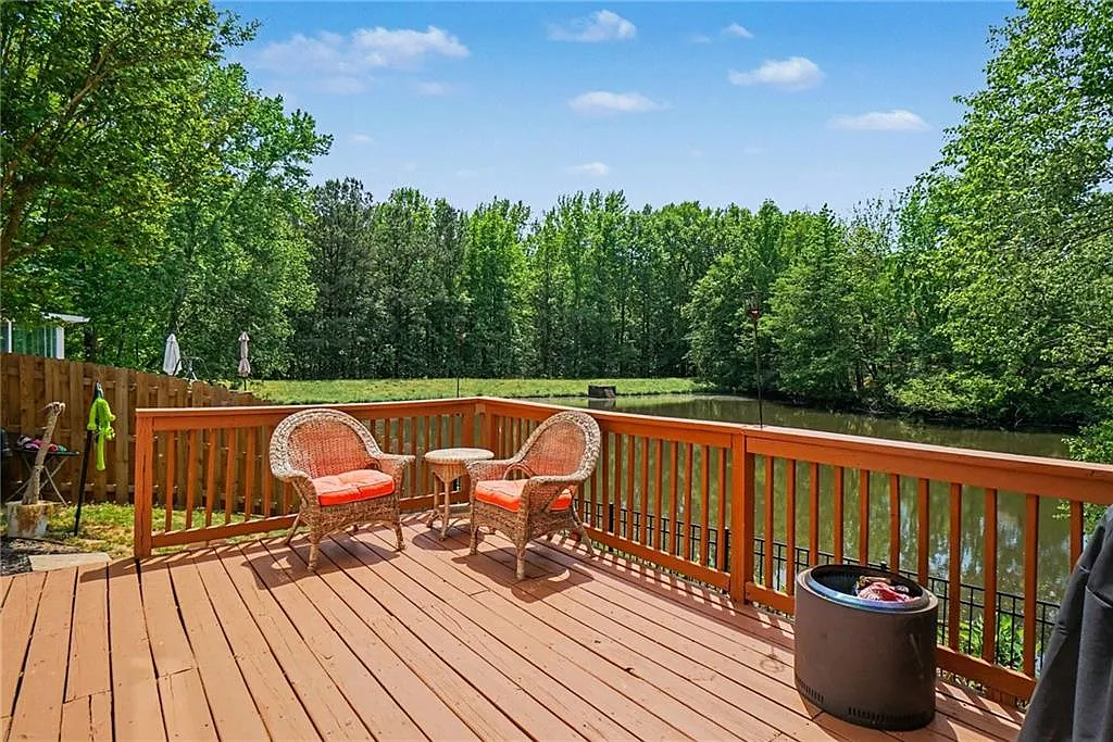 Attracting more buyers to an Atlanta home listing