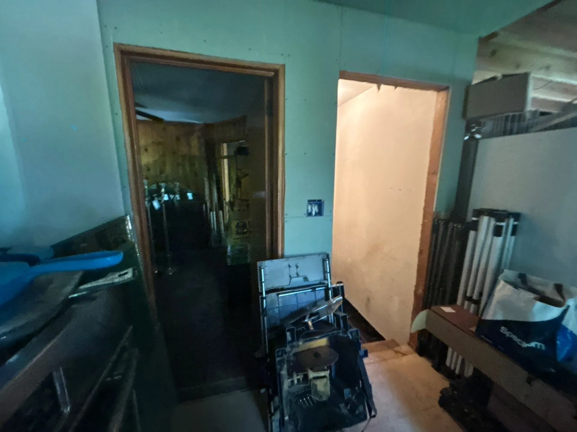 3356 Woodview Dr SE, Smyrna — Kitchen in original walkthrough condition