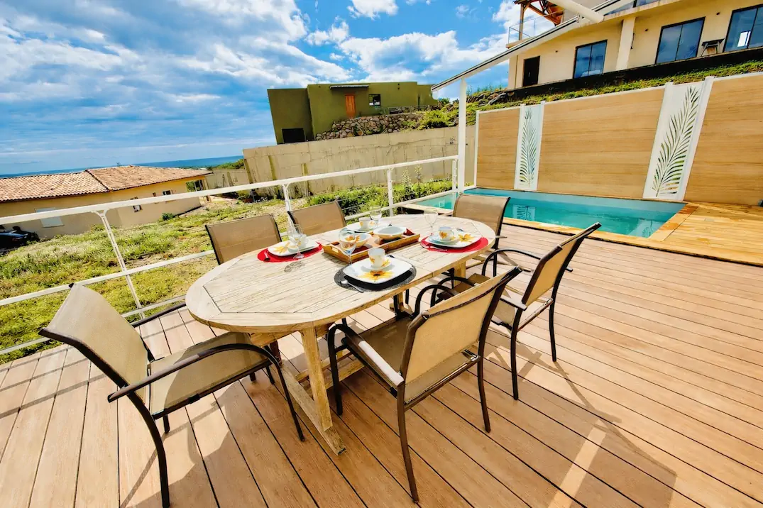 Location maison avec piscine à Solaro en Corse vue mer