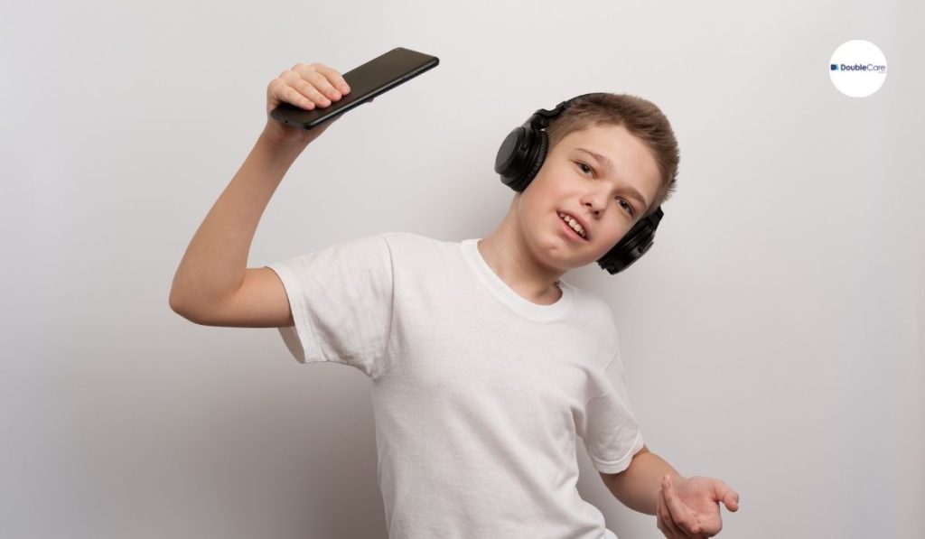 The Benefits of Music Therapy for Individuals with Autism