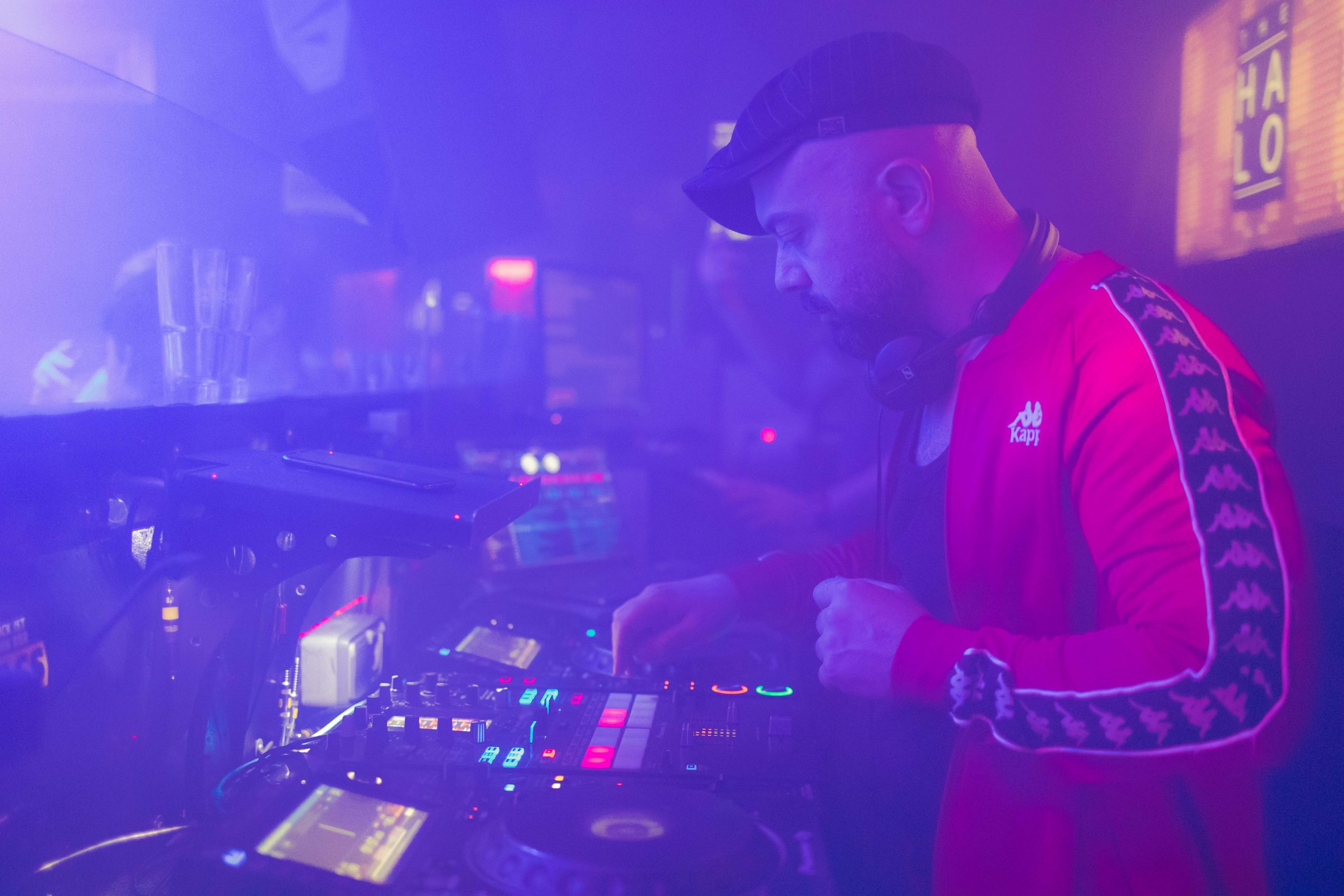 Halo 2022 834A5954 Scaled