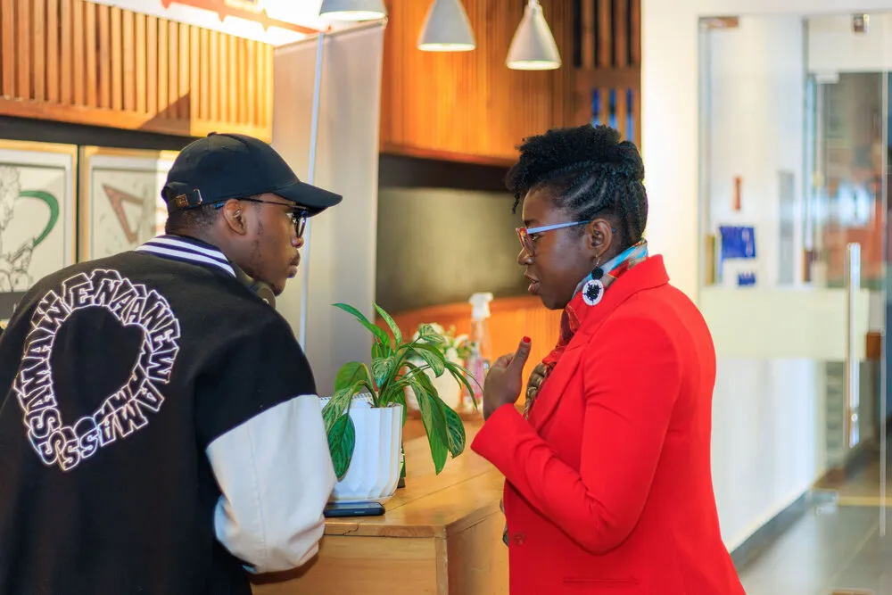 Guests arriving at Baraza