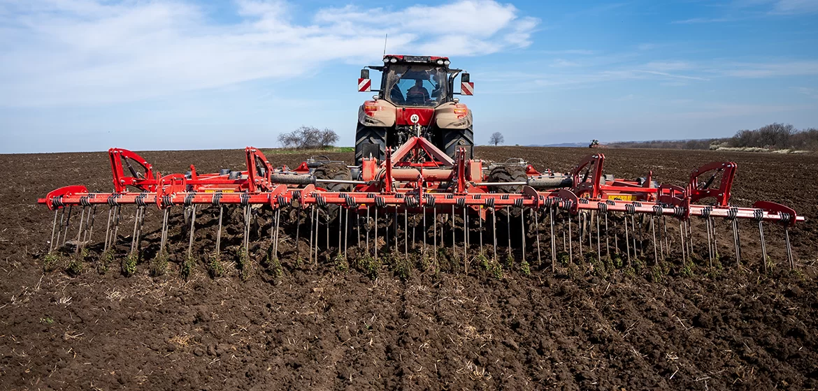 Kverneland Turbo universal cultivator