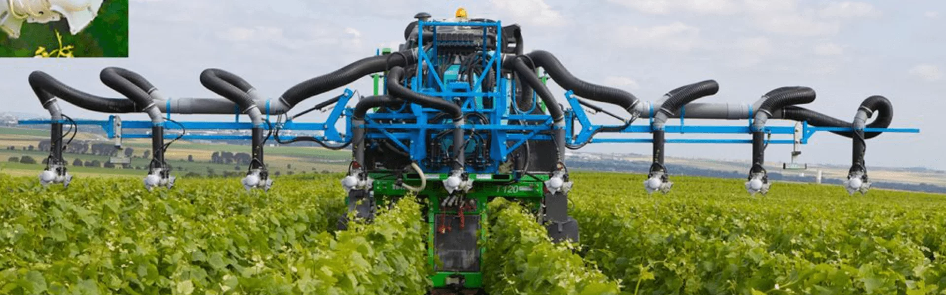 Berthoud Speedair trailed sprayer