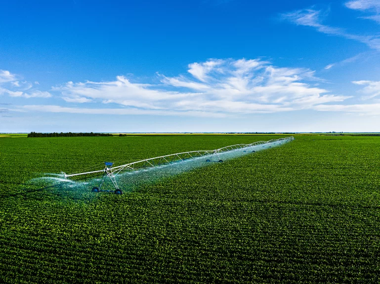 Valley pivot irrigation systems NIK