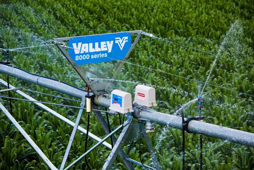Valley pivot construction photo