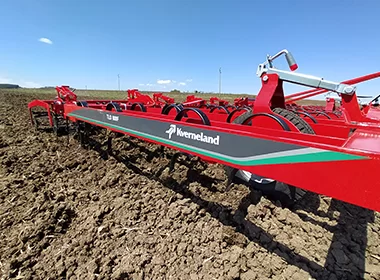 Kverneland TLD Vibrating Cultivator