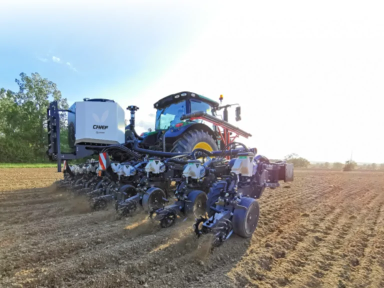 CHIEF precision seeder