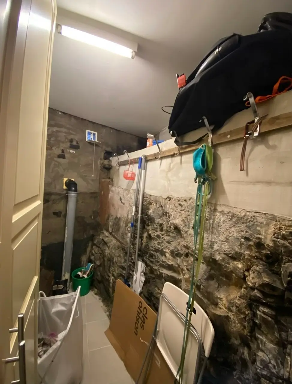 Fuktig kjeller - Bergen Boligkontroll