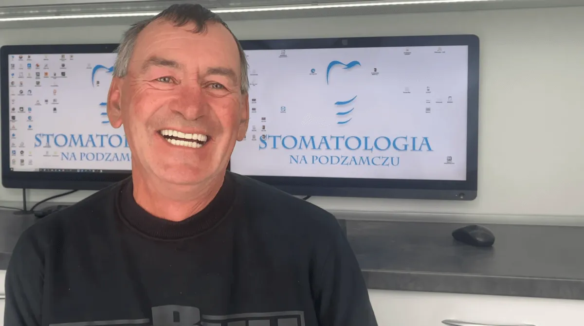 zadowolenie-pacjenta-po-leczeniu-zebow