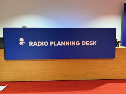Radio planning desk by Covworld