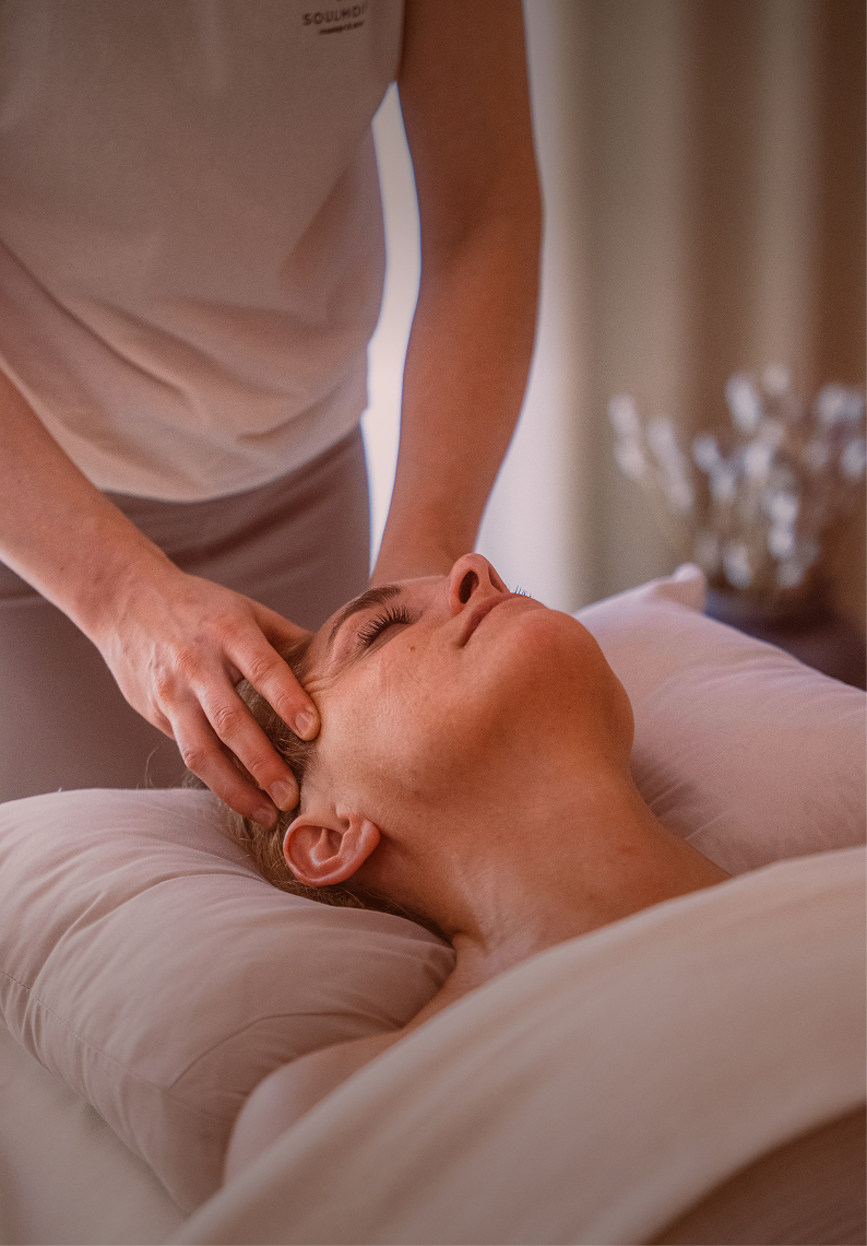 Paarmassage: Kopf- und Nackenmassage im Soulhouse Studio