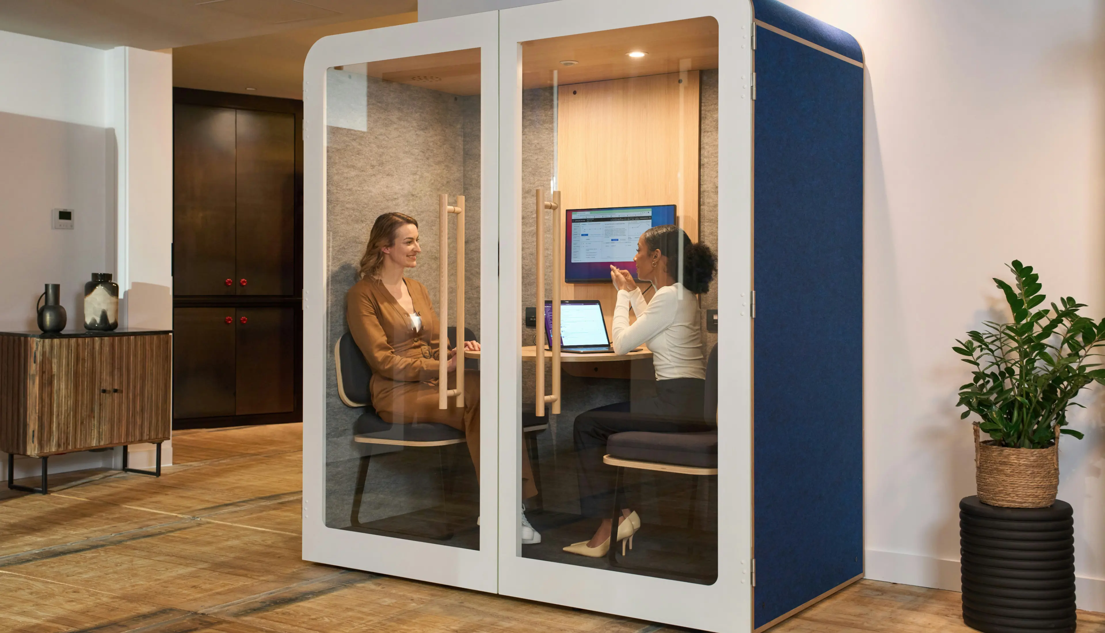 Adroven-contact-three-image