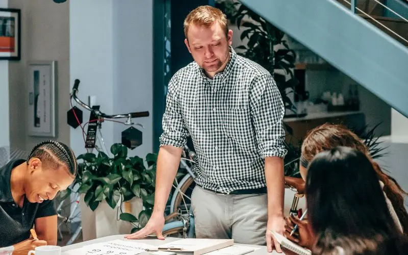 Countus waarbij een team samenwerkt aan het opbouwen van eigen datacapaciteit en inzicht