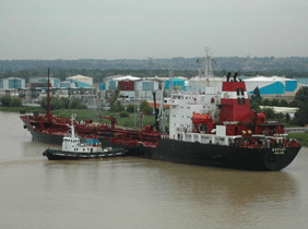 Maneuvering with a tugboat