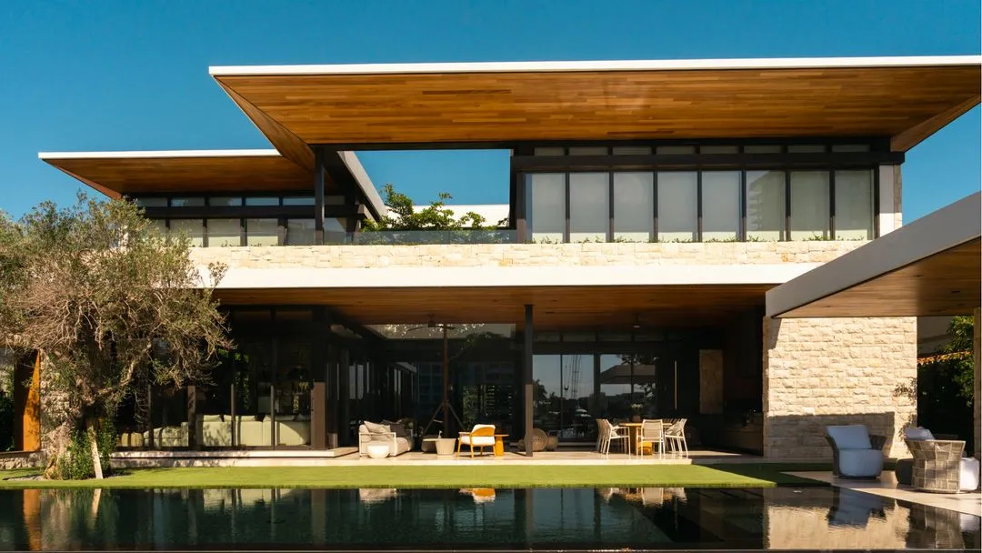 The Light House - Golden Beach, FL | Amarilla architecture project photo 5