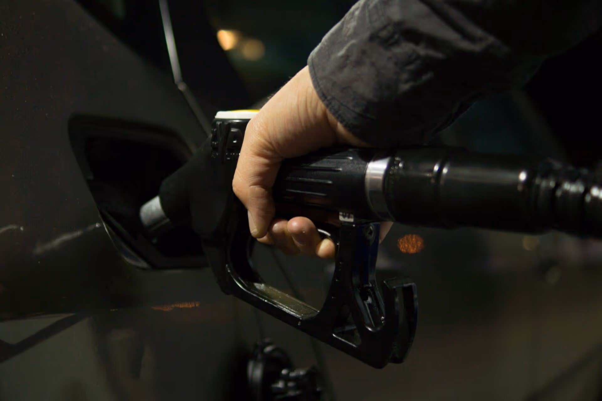 Fleet Managers: 5 tips on how to lower your fleet's fuel costs in 2022