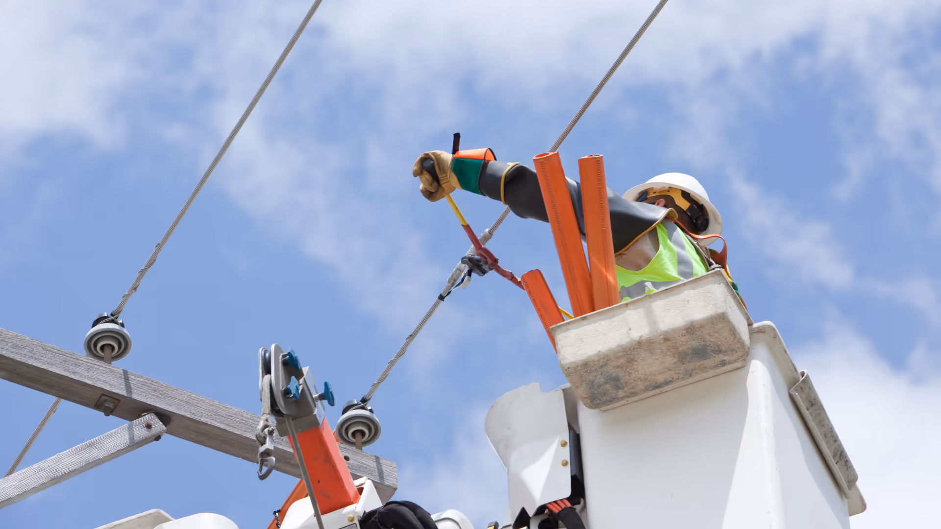 Boost Field Response: How Efficiency Can Drive Profits in the Utilities Sector