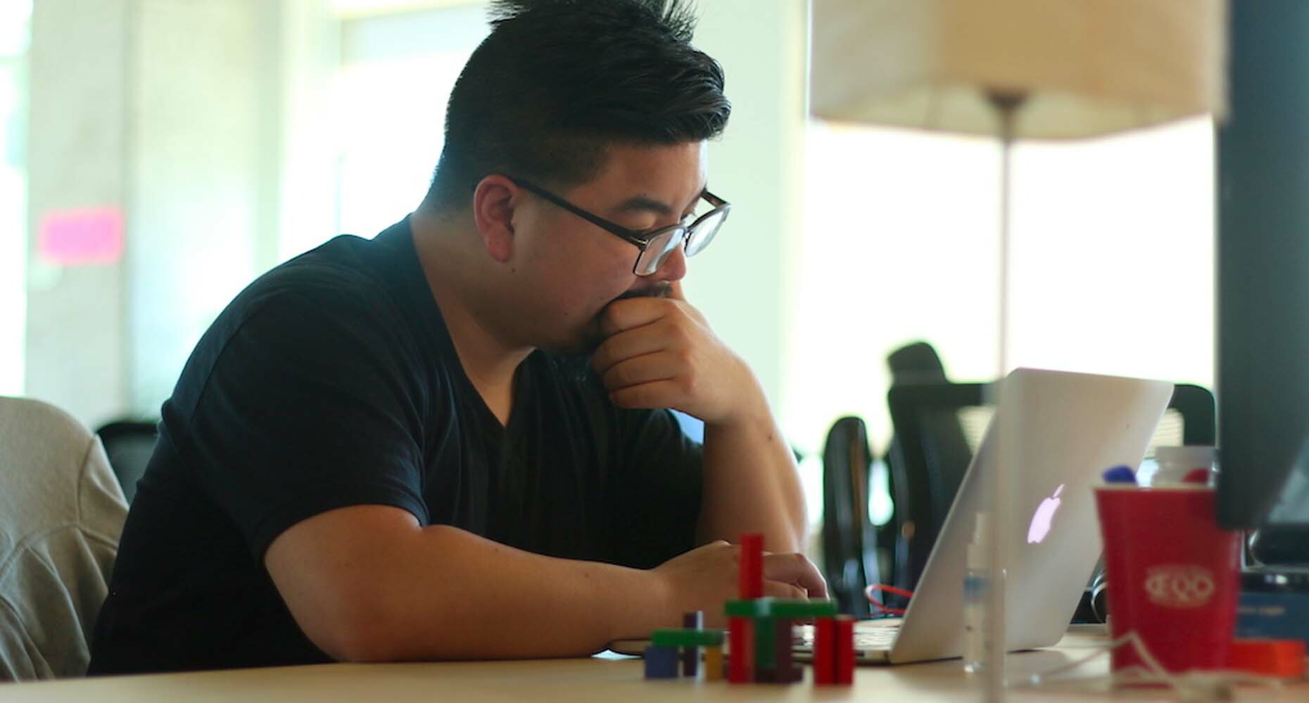 Outreach announces transparent server status live updating