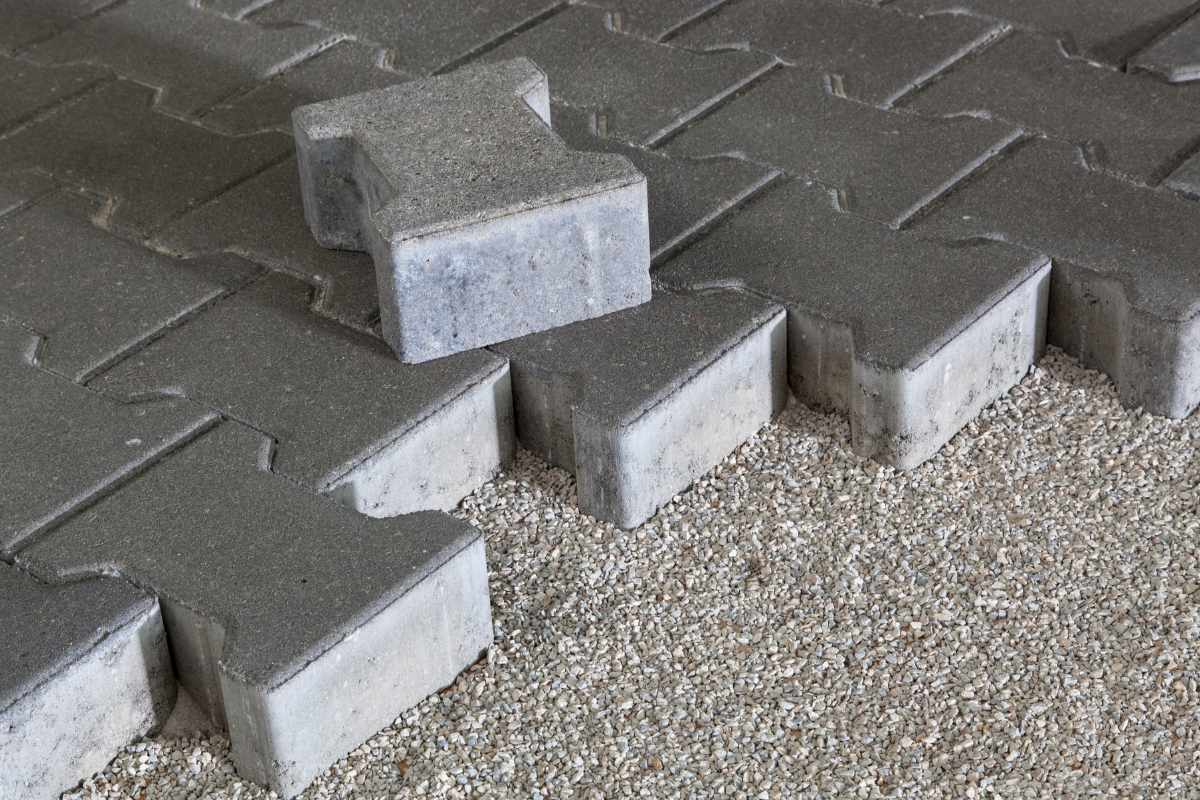 Patio Pavers That Turn Florida Backyards Into Retreats