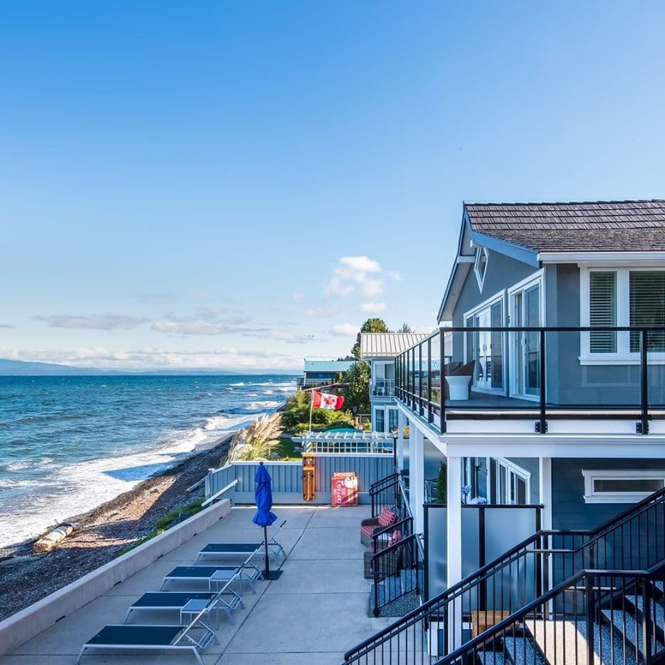 qualicum beach ocean suites balcony views 