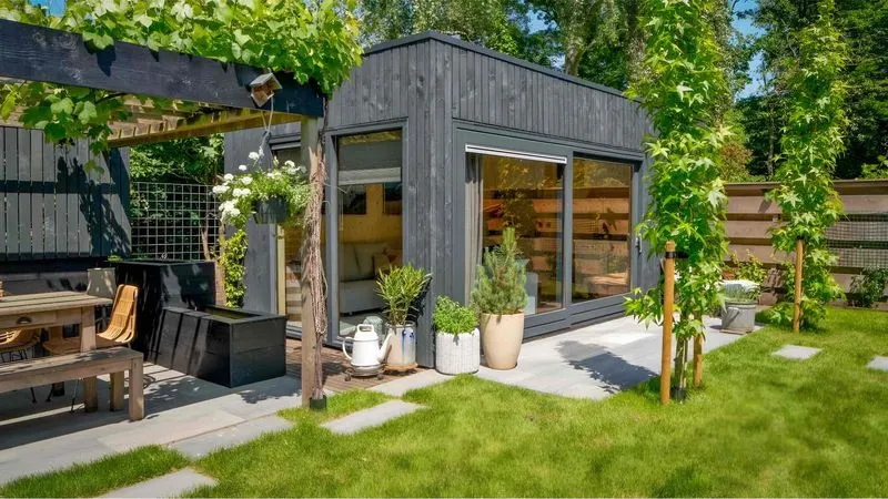 Op maat gemaakt tuinkantoor van UwTuinkantoorSpecialist