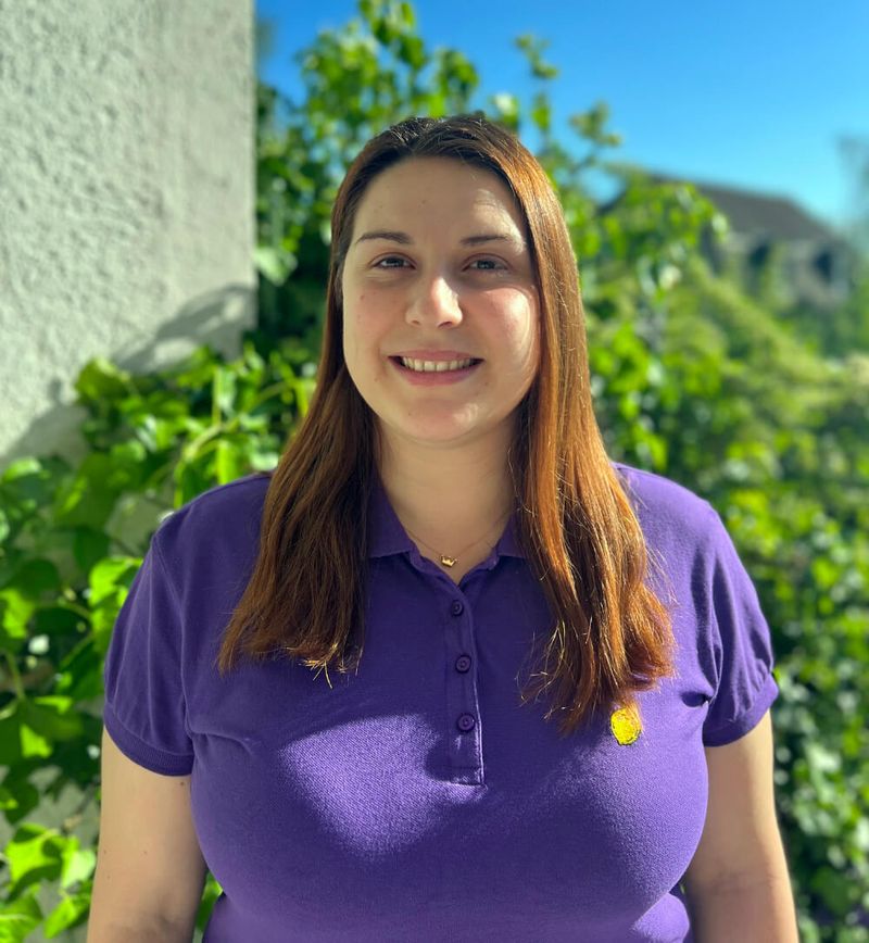 [headshot] image of satisfied customer (for a nonprofit & charity)