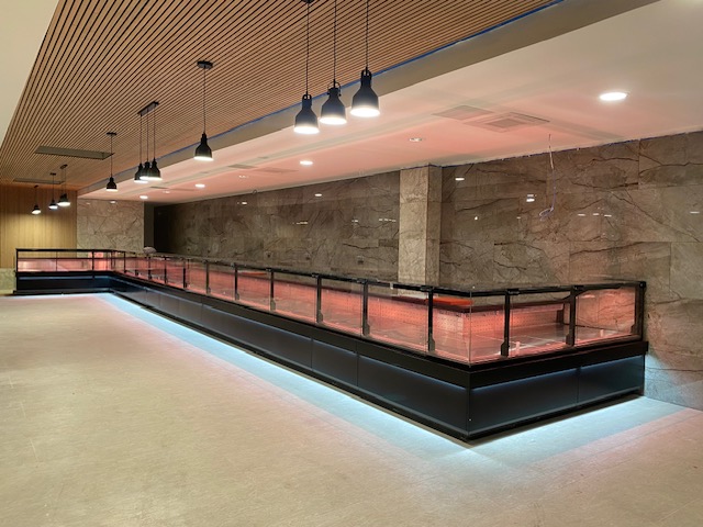 image of maintenance crew working on aircraft