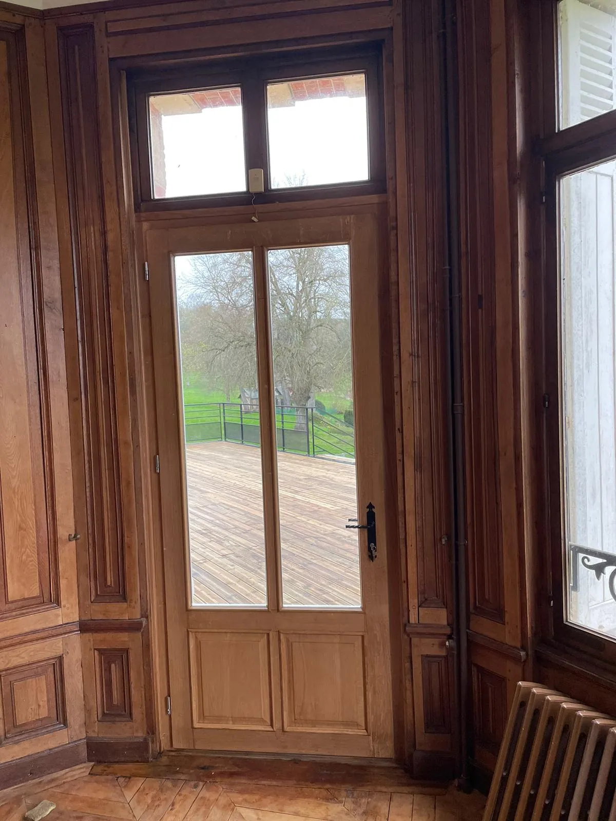 Travaux de rénovation intérieure d'un appartement, finitions murs et plafond par RAS