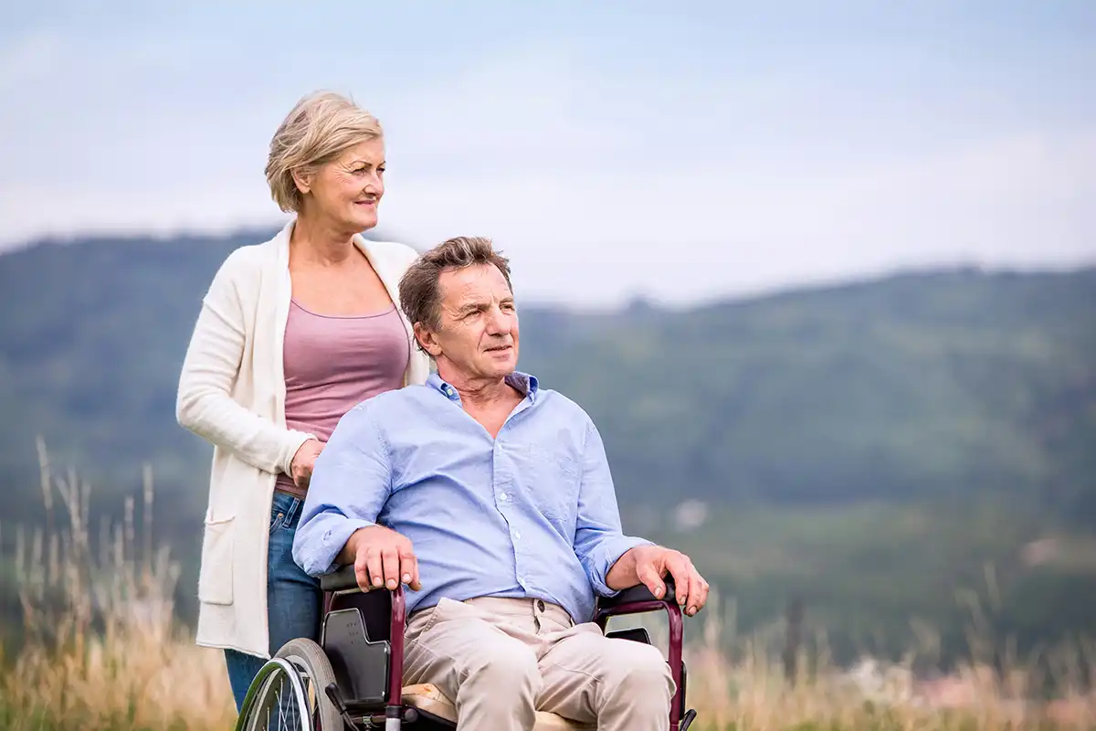 Klok of wachtkamer. Wat u kunt doen als de wachttijden in de zorg te lang zijn.