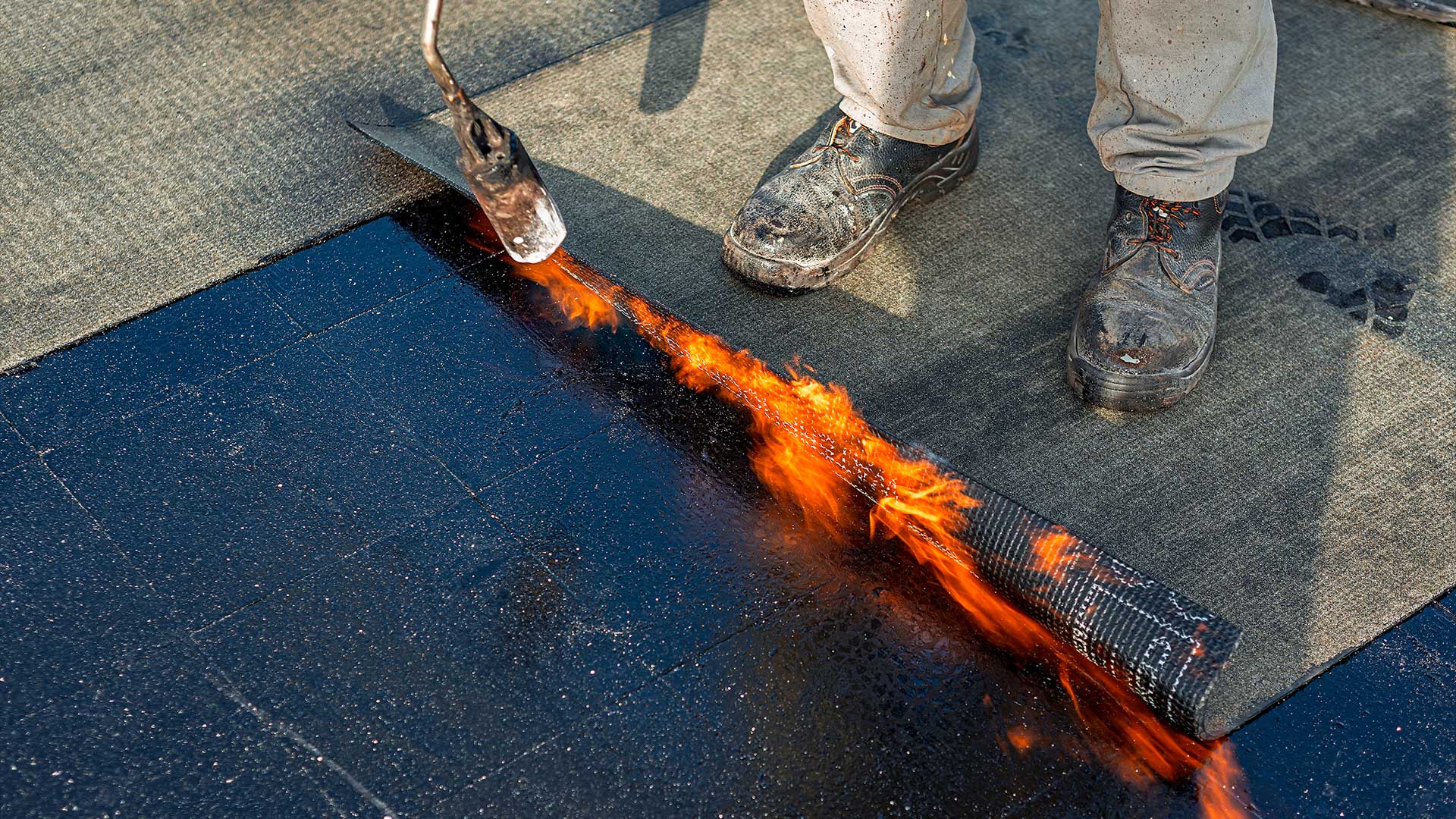 Fast Turn-Arounds on Emergency Commercial Roof Repair