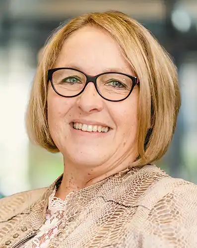 Claudia Giebeler, Steuerfachangestellte
