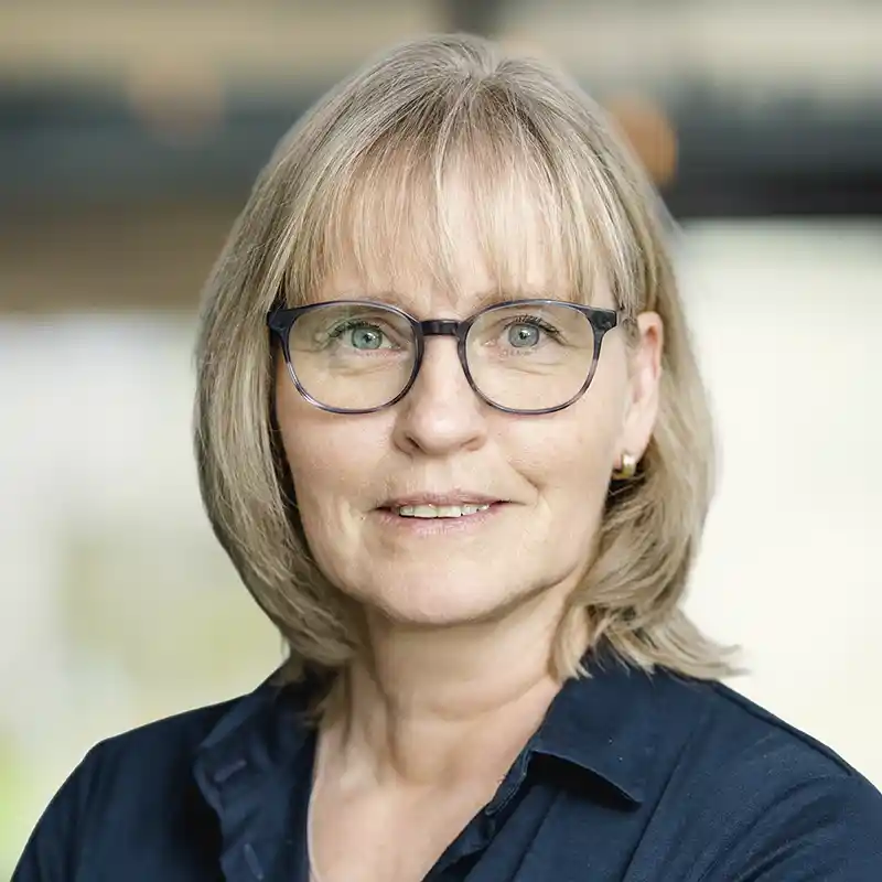 Eva Stein, Steuerfachangestellte und Bilanzbuchhalterin
