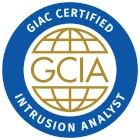 Badge du GCIA certifié Analyste en Intrusion avec un globe doré au centre sur un fond bleu et blanc.