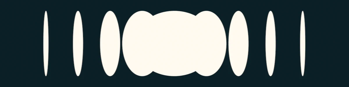 Neuf ovales blancs de tailles décroissantes alignés horizontalement sur un fond noir, formant un motif symétrique.